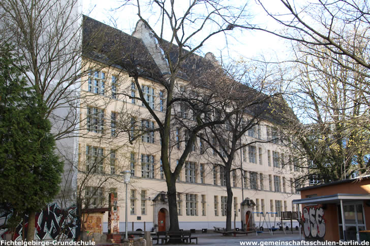 Fichtelgebirge-Grundschule